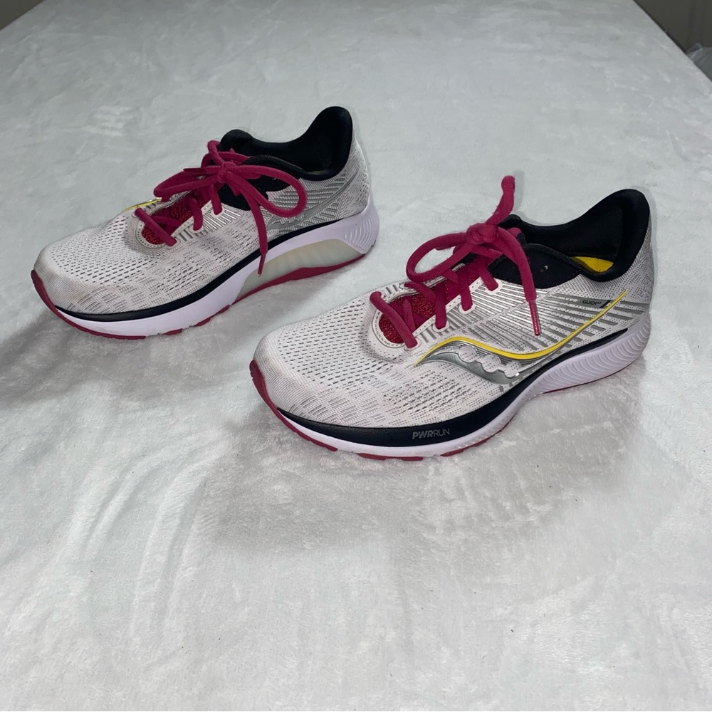 Saucony Guide 14 Running Training Shoes Womens 9W White Gray Pink Sneakers Used